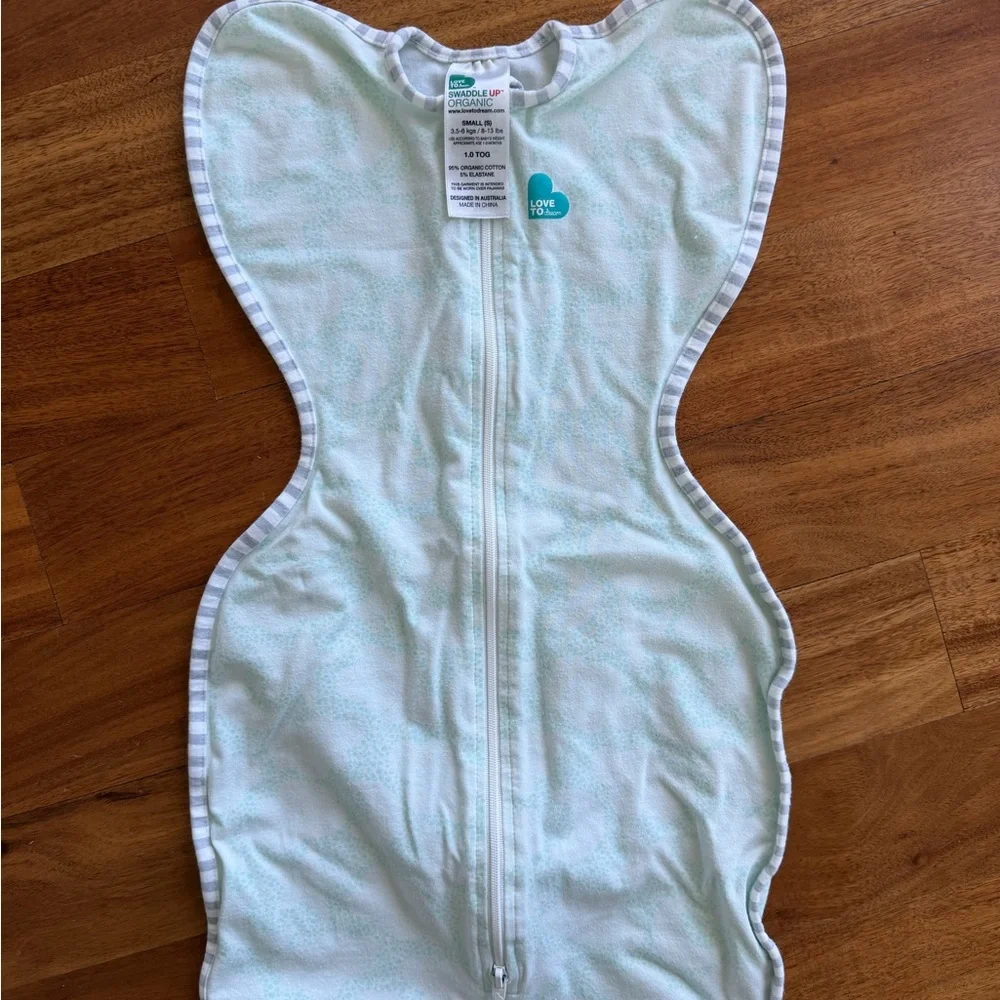 Love To Dream Swaddle Up Baby Sleep Sack. Size small. 1TOG. NWOT